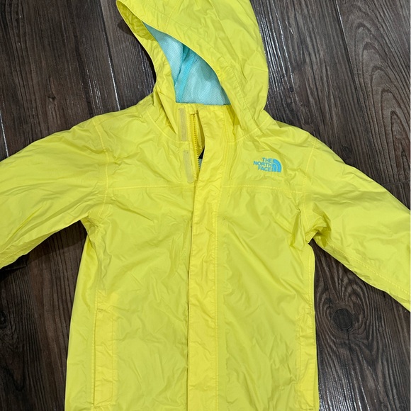 🌻 Yellow North Face Rain Jacket/Coat Girl size 10/12 - Picture 4 of 10